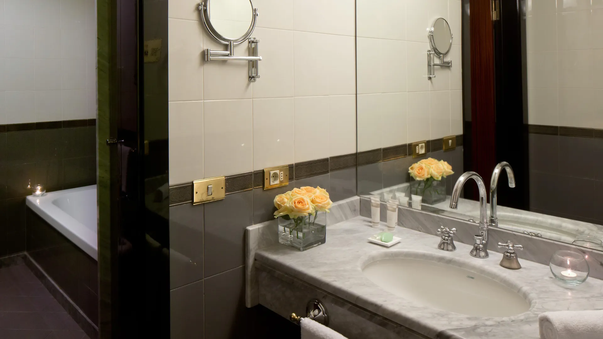 **** Hotel Starhotels Du Parc Parma Italië