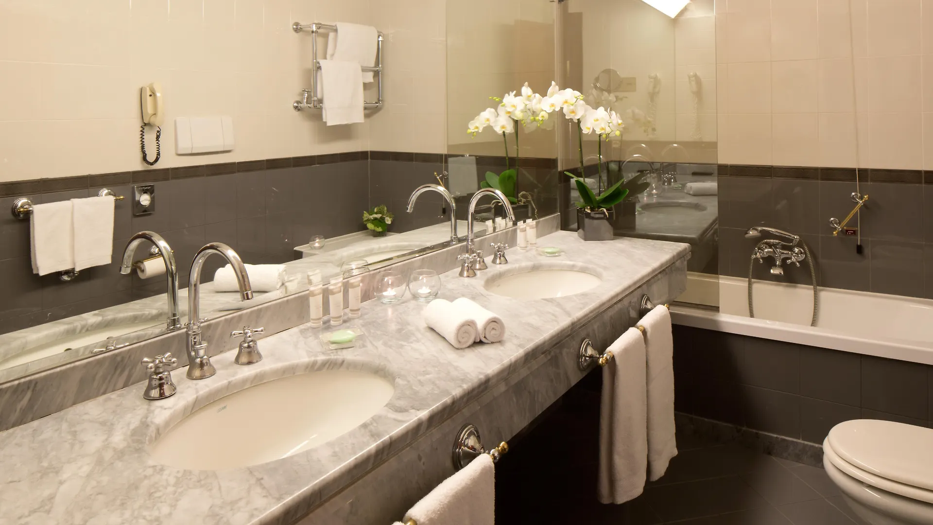 Starhotels Du Parc Parma Hotel
